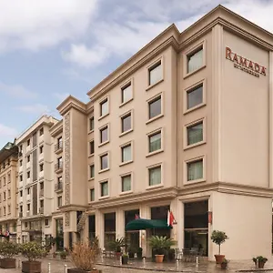 4* Отель Ramada By Wyndham Grand Bazaar